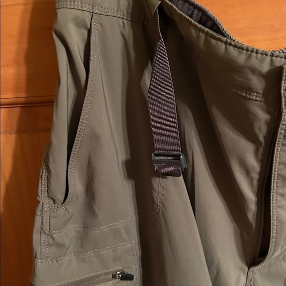 Outdoor Life Taupe Hiking zip-offs - Picture 4 of 7